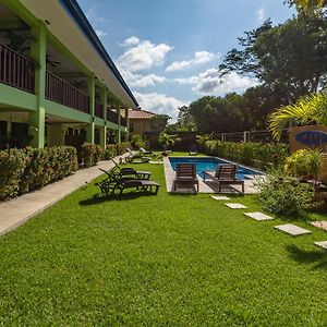 Mavi Surf Hotel Dominical